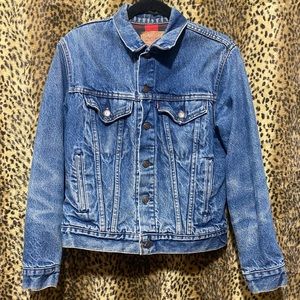 Vintage Levi’s Flannel Lined Denim Trucker Jacket